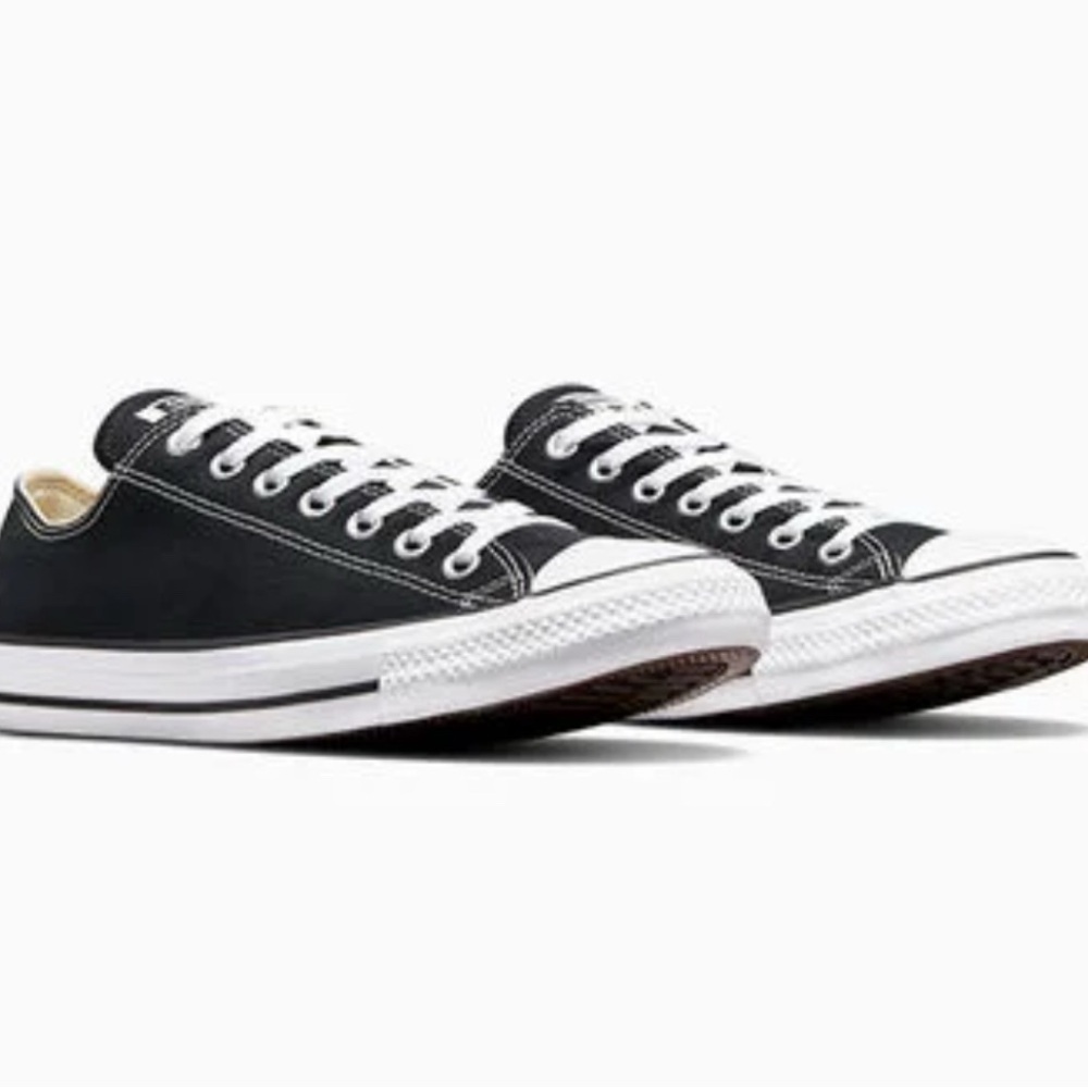 Converse Chuck Taylor - Low Top Women’s